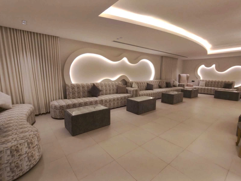 طاولات صالون خشب زان ورخام طبيعي بالرياض